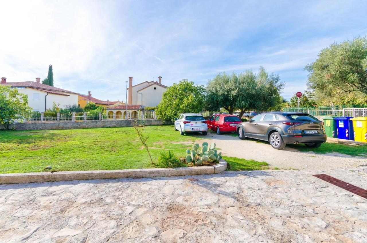 Apartment Zdenko Rovinj Exterior photo