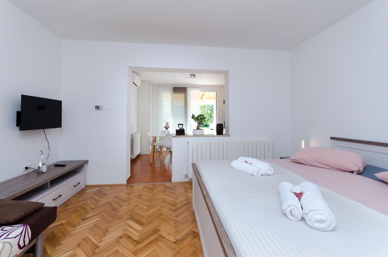 Apartment Zdenko Rovinj Exterior photo